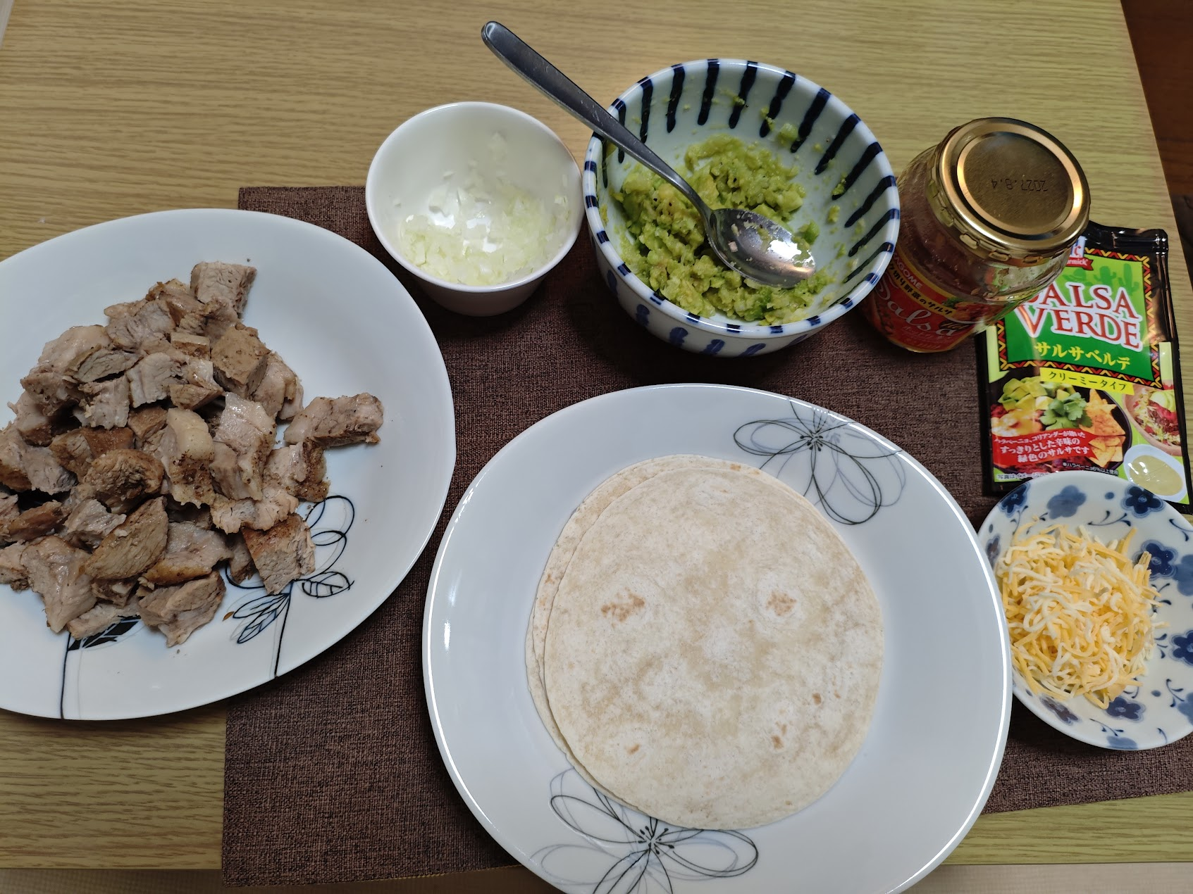 カルニタス(豚肉)タコス